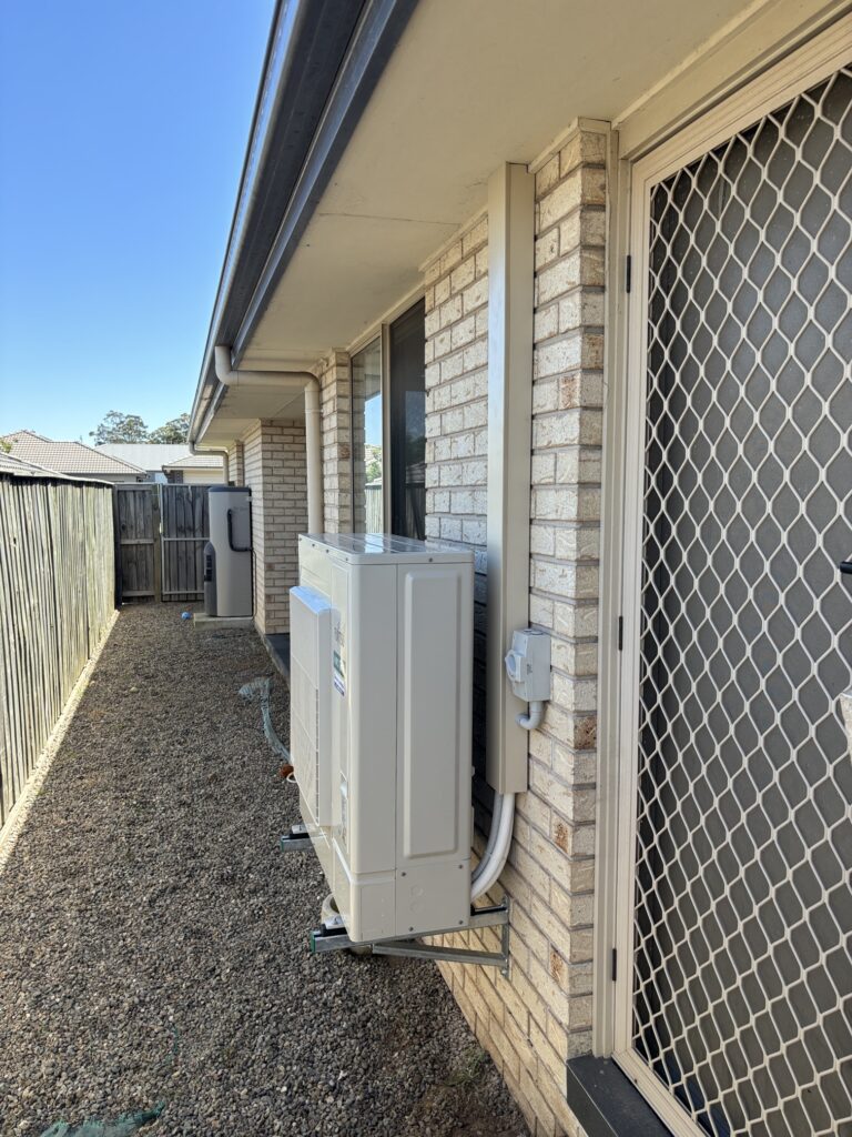 Fujitsu ducted air conditioner outdoor unit install Aberglasslyn