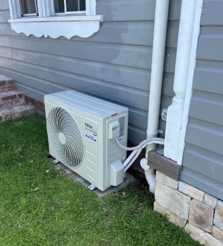 Air conditioner installation Tighes Hill NSW
